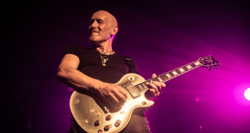 Viv Campbell, Def leppard, Belfast