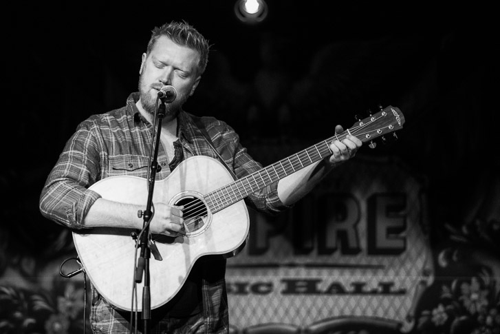 Gareth Dunlop, Avalon Guitar