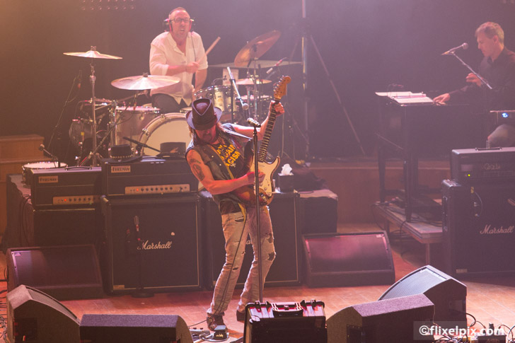 Richie Sambora, Belfast